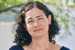 Lisa Molomot